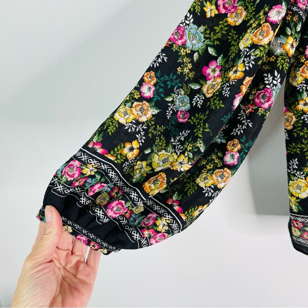 Rose & Olive black yellow pink floral boho popover pleated top large - Picture 7 of 8